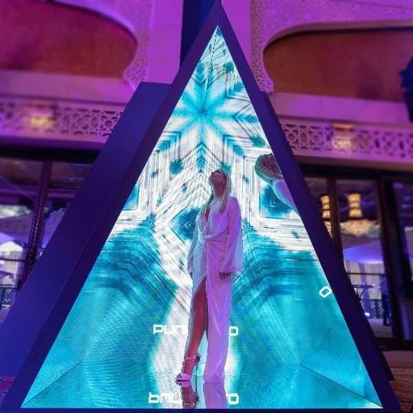 Pyramid Led Booth